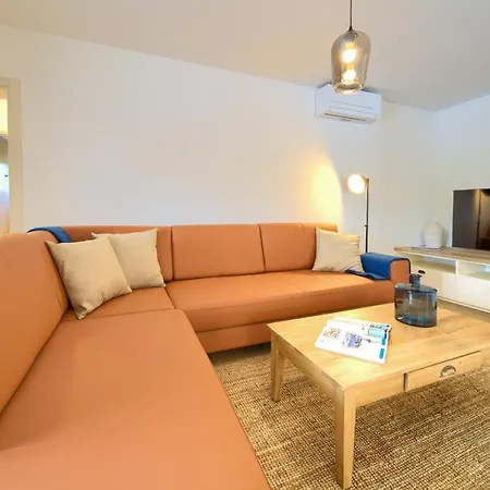 Villa Adria *