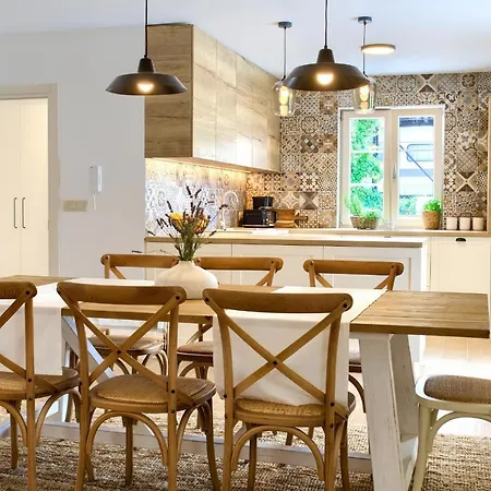 Villa Adria *