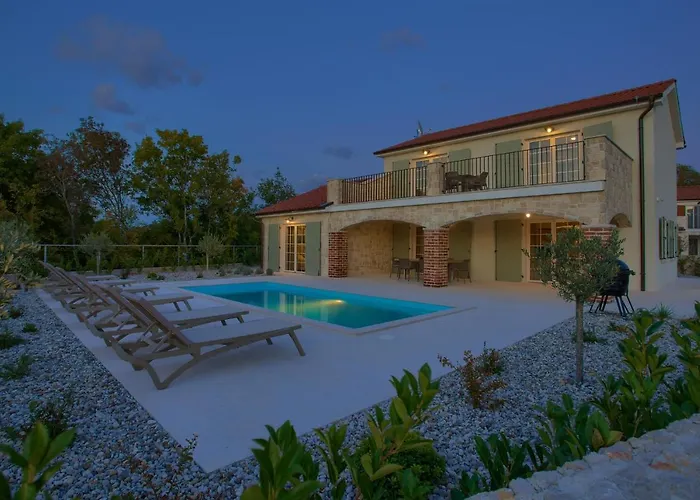 Adria ヴィラ Rasopasno